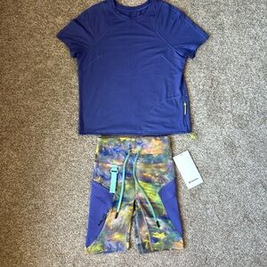 Lululemon SHR Hiking Short Size 2 & Lululemon Hiking Top Sz 2